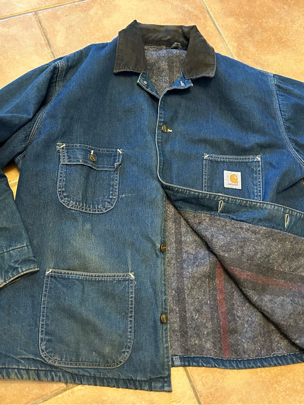 Carhartt men XL vintage 80s denim blanket chore jacket